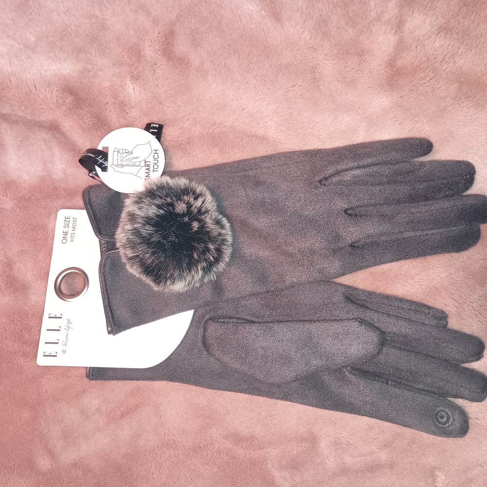 Elle Gray Suede Gloves with Pom-Pom Details